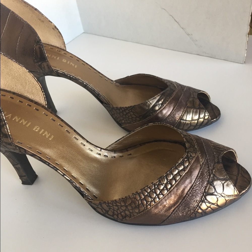 Women’s heel